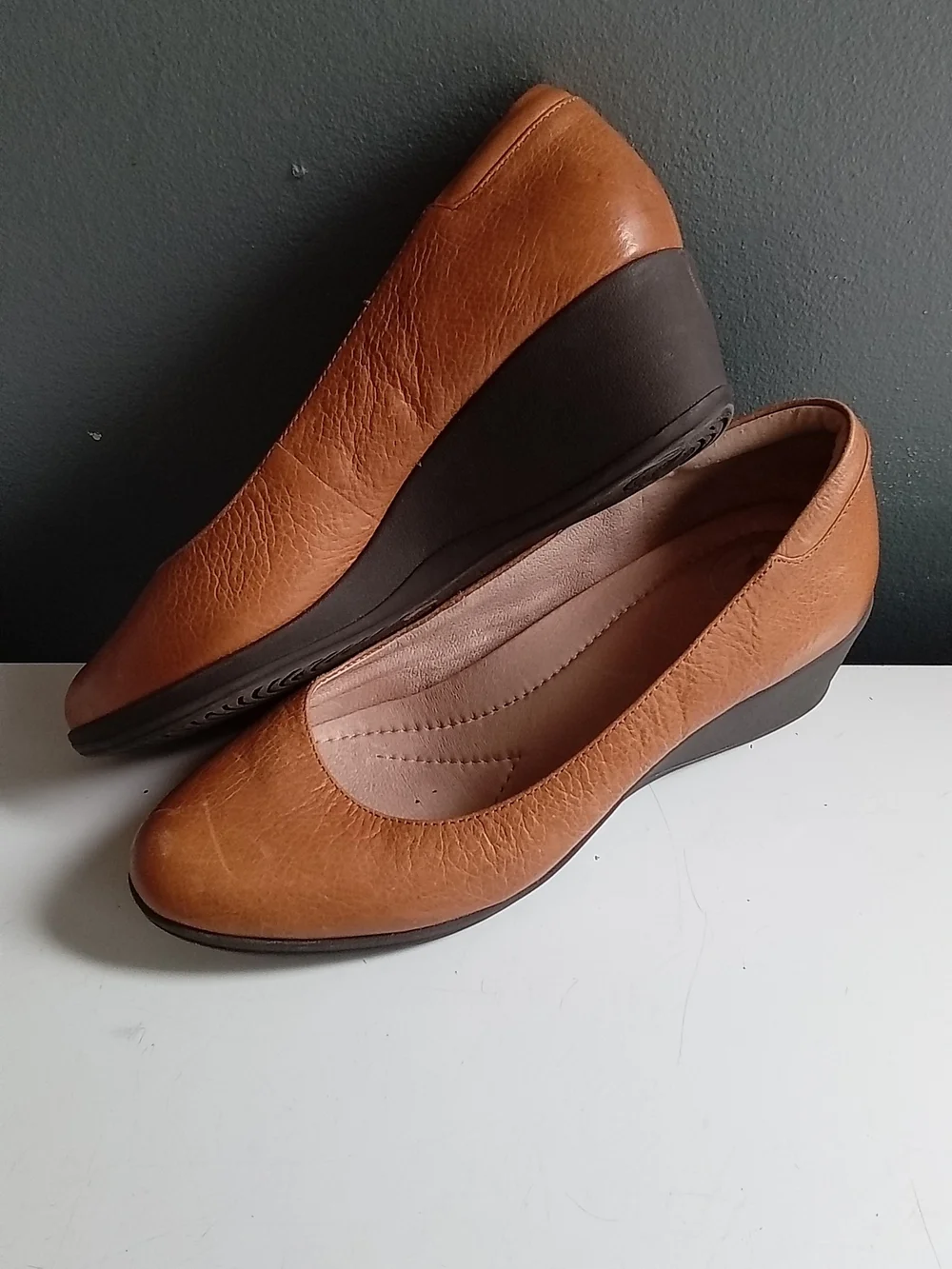Nurture Tan Brown‎ Leather Wedge Pumps Round Toe Slip On Comfort Shoes Womens